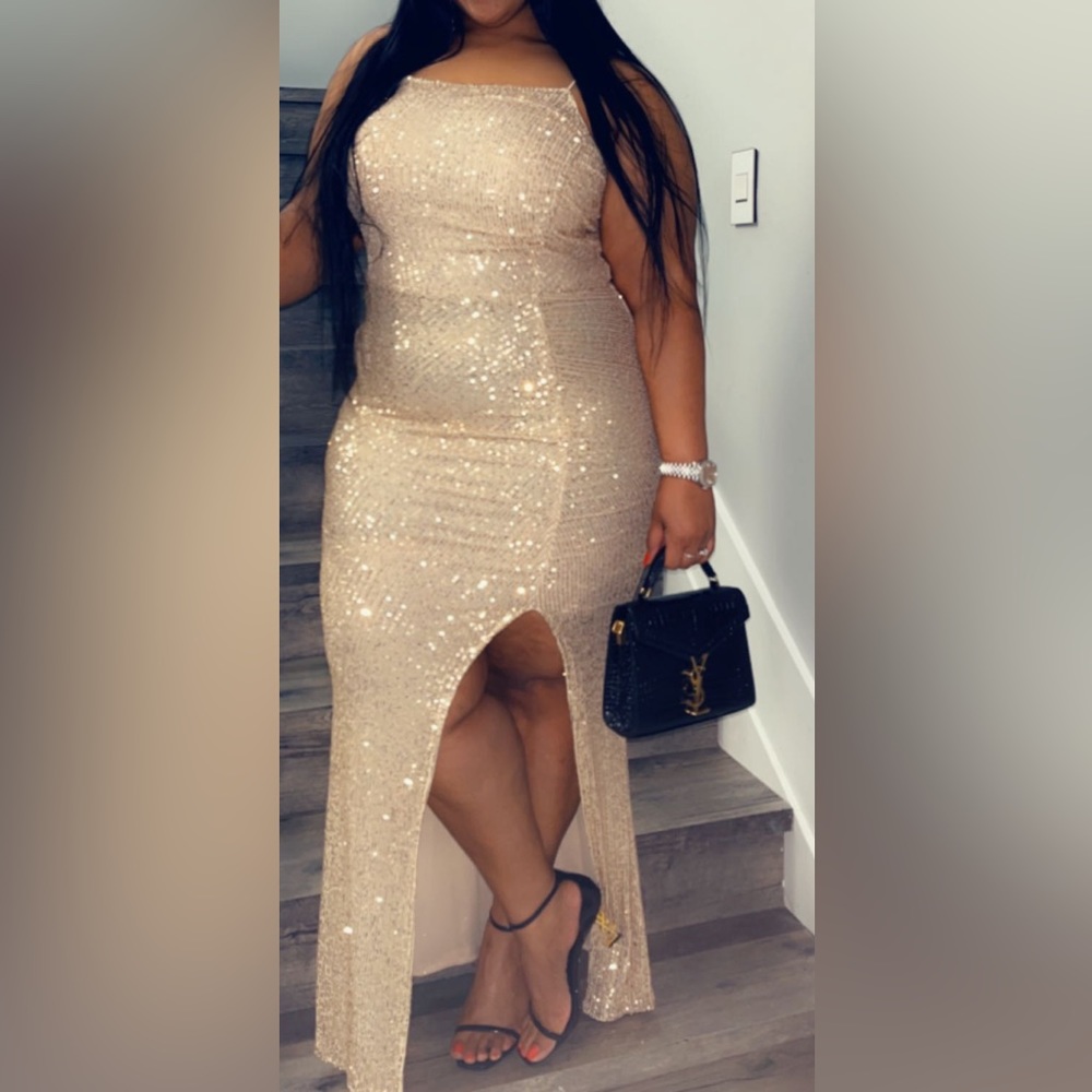 Sequin maxi Gold Dress